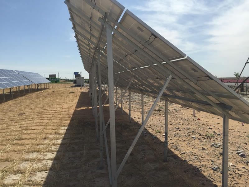 ���̰���